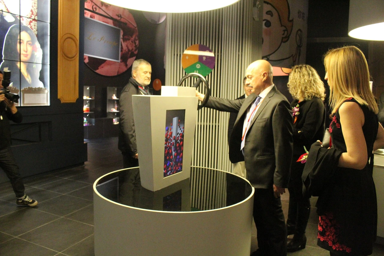Michielan Museum - Virtual ice cream machine